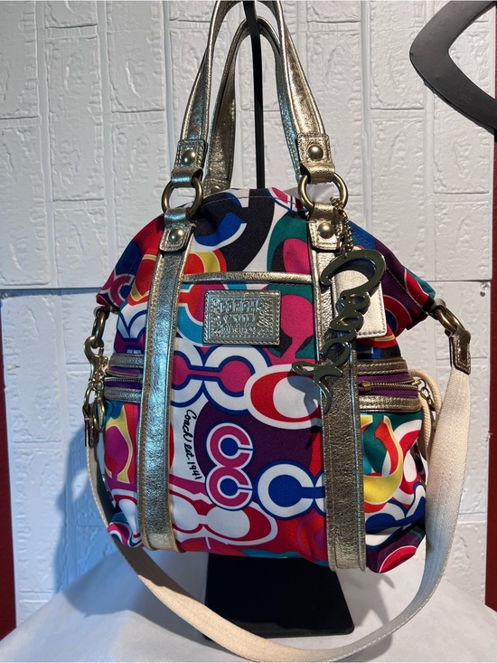 Coach Handbags - Vintage Coach Poppy Spotlight Op Art Graffiti Canvas handbag